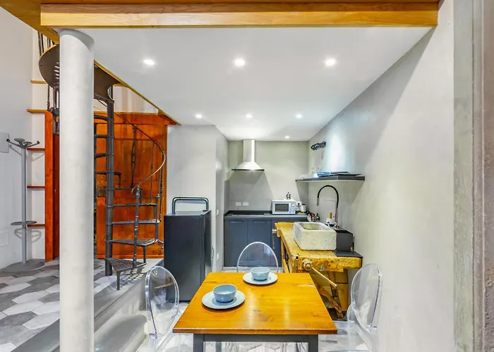 Apartment Guesthost - Oltrarno Duplex