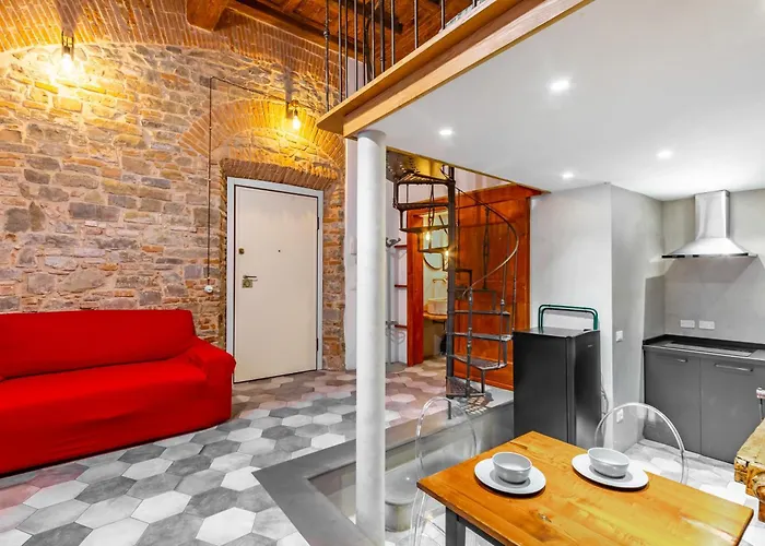 Guesthost - Oltrarno Duplex * Florence