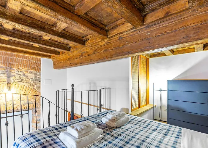 Apartment Guesthost - Oltrarno Duplex *